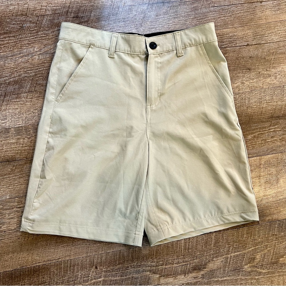 Under Armour Boys Sz 16 Golf shorts casual shorts